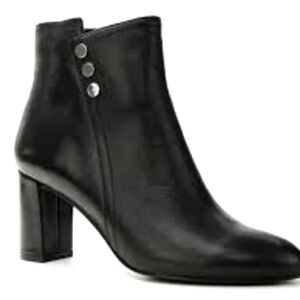 David Tate "HADLEY" Black Leather 3 Studded Ankle Zip Women's Boots 10 W